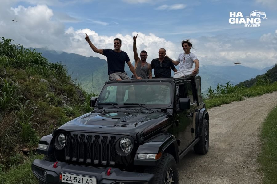A jeep parked on a high road above the Quay Son valley in Cao Bang