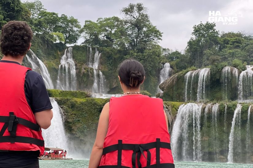 Ban Gioc Waterfall in October on a Ha Giang to Cao Bang jeep tour