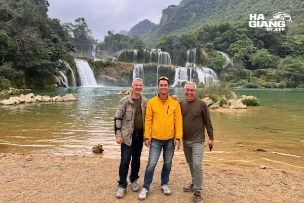 Ban Gioc Waterfall on the Ha Giang to Cao Bang jeep combo