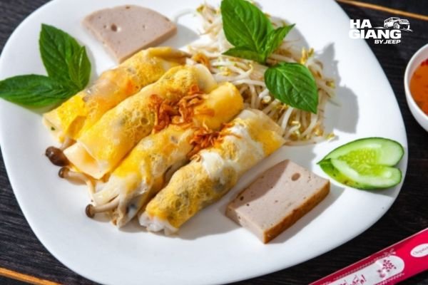 Banh cuon trung, steamed rice rolls, eaten on the Ha Giang Loop