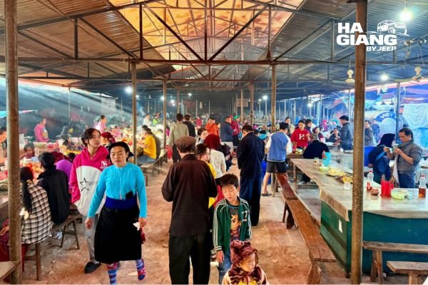 Dong Van Sunday Market visited on a Ha Giang jeep tour