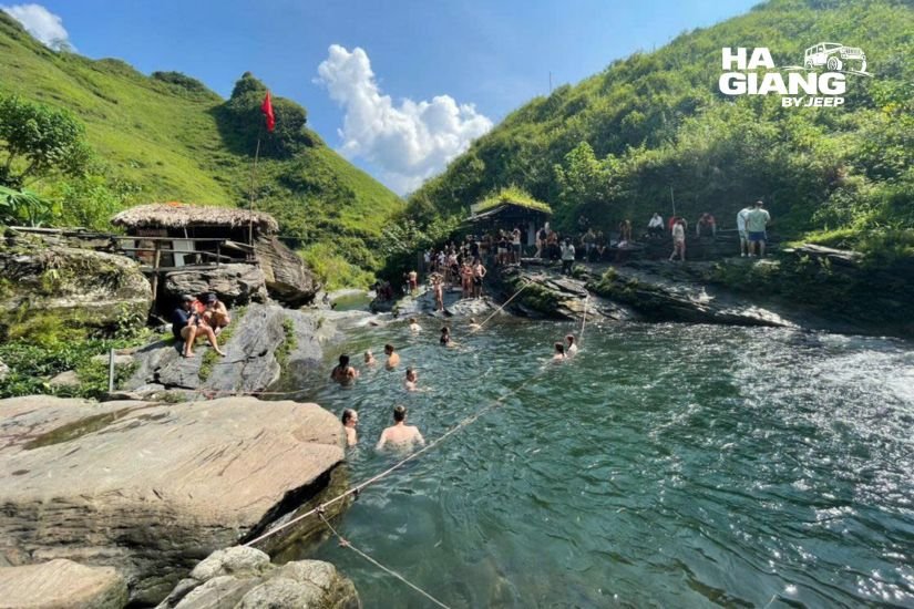 Du Gia waterfall and swimming pool on the eastern side of the Ha Giang Loop