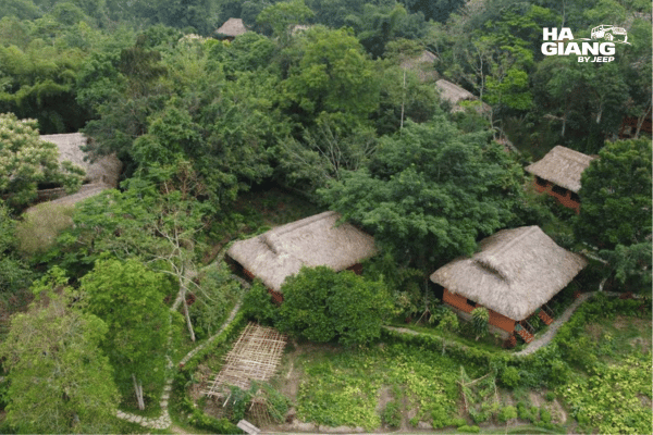 Lung Khuy village houses and corn terraces on the karst slopes of Quan Ba district in Ha Giang