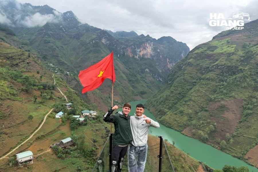Ma Pi Leng Pass above the Nho Que River in Dong Van