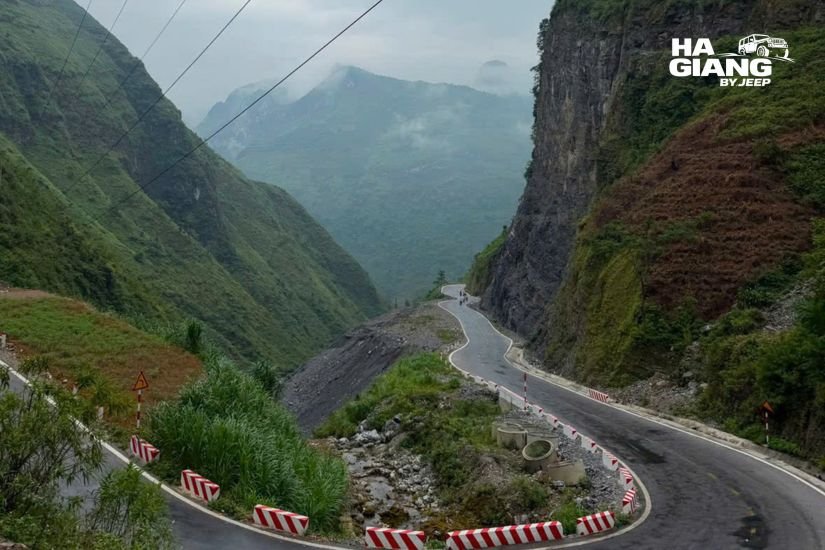 Meo Vac seen from the road down off Ma Pi Leng Pass