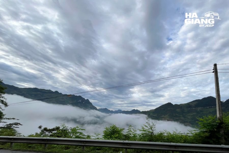 Morning cloud over Tham Ma Pass in Ha Giang