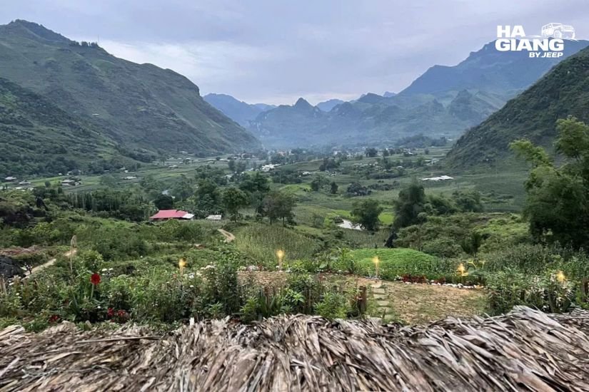 Road toward Du Gia, the section skipped on a Ha Giang Loop 2 days itinerary