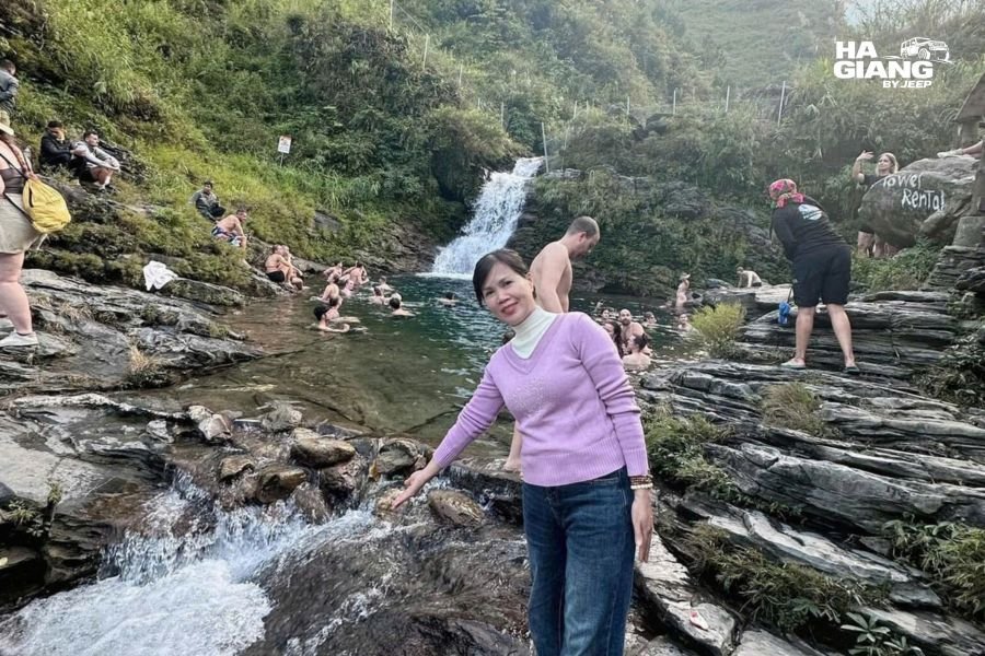 Walking trail to Du Gia waterfall