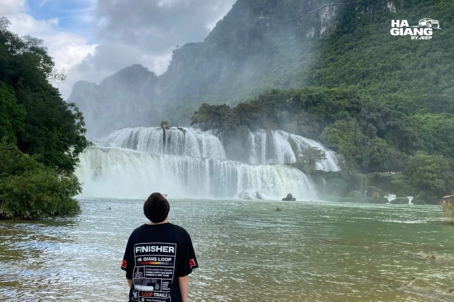 Ban Gioc Waterfall in Cao Bang at the end of the Ha Giang and Cao Bang jeep tour