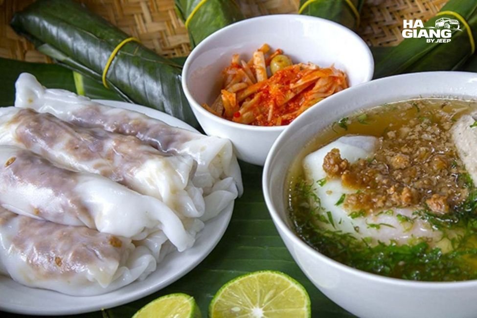 Seven flavour roast duck and banh cuon in broth, Cao Bang specialities