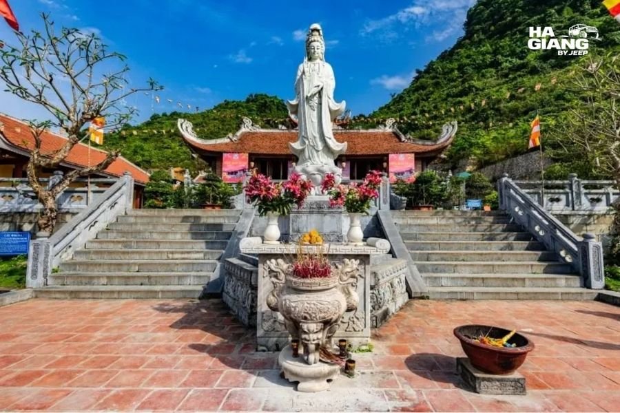 Steps climbing the hillside between terraces at Truc Lam Phat Tich Pagoda