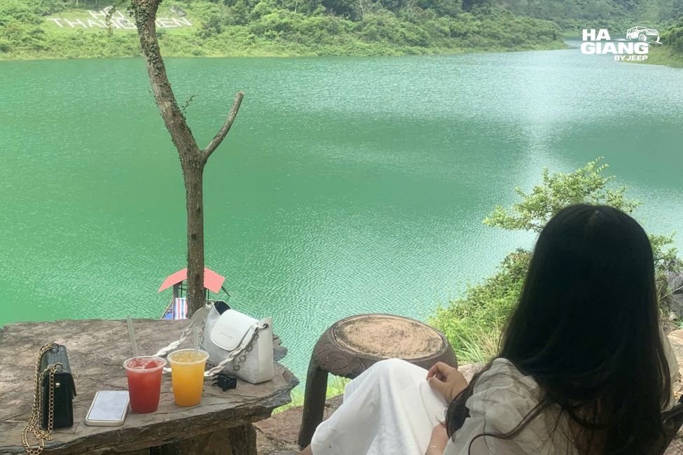 Thang Hen lakes set between karst walls in Cao Bang