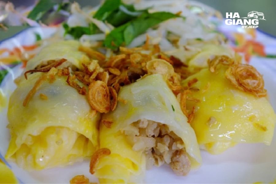 Traveler eating banh cuon at a roadside local food stall in Ha Giang mountain village with jeep visible in background