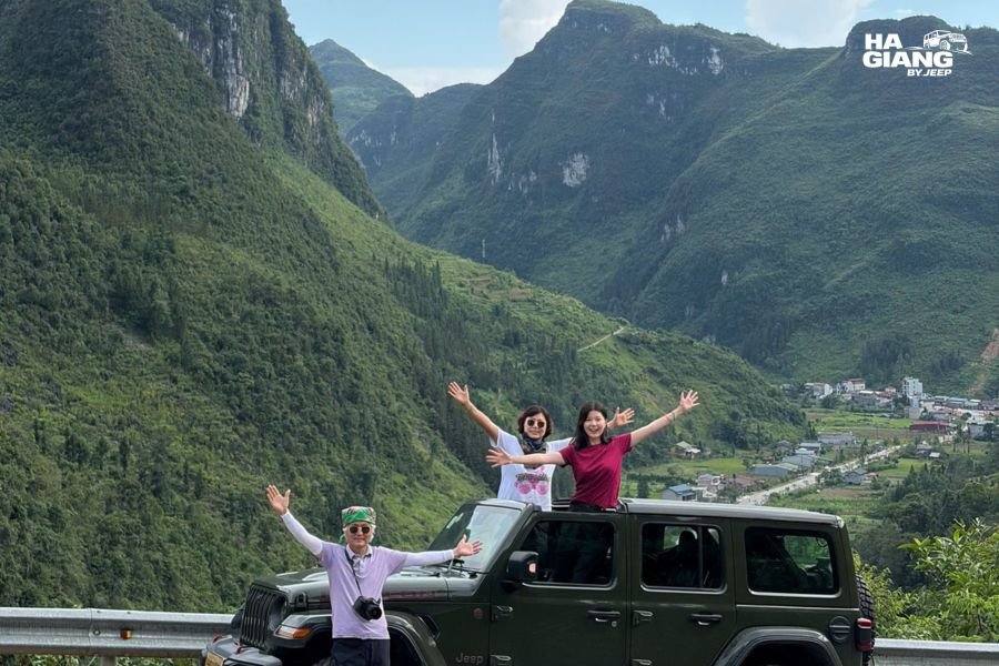 A Jeep Wrangler Rubicon on a mountain road on the Ha Giang Loop
