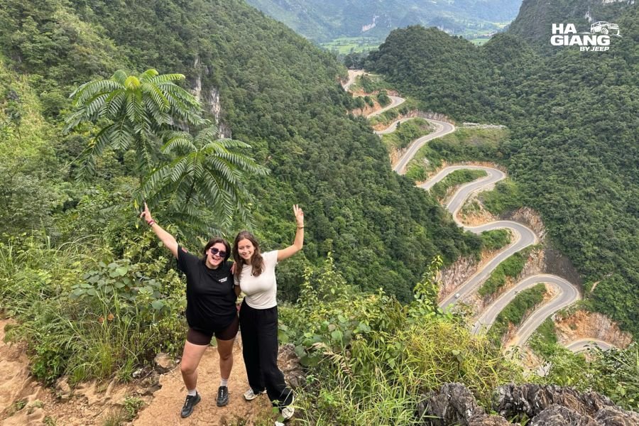 The 15 step pass in Cao Bang on the extended Ha Giang Loop