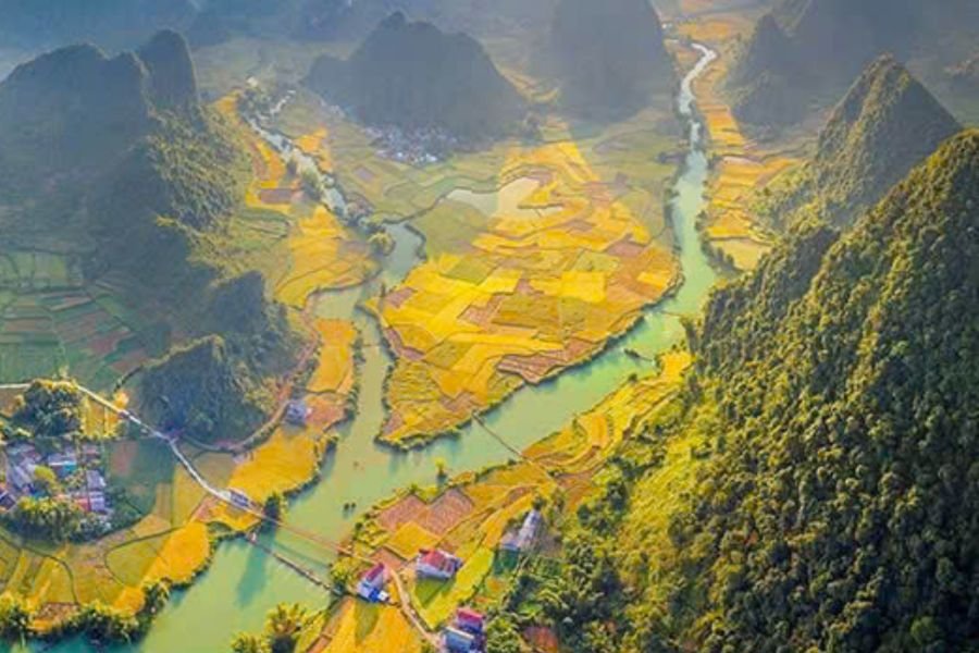 The Quay Son River running calm just above Ban Gioc Waterfall on the Vietnam border