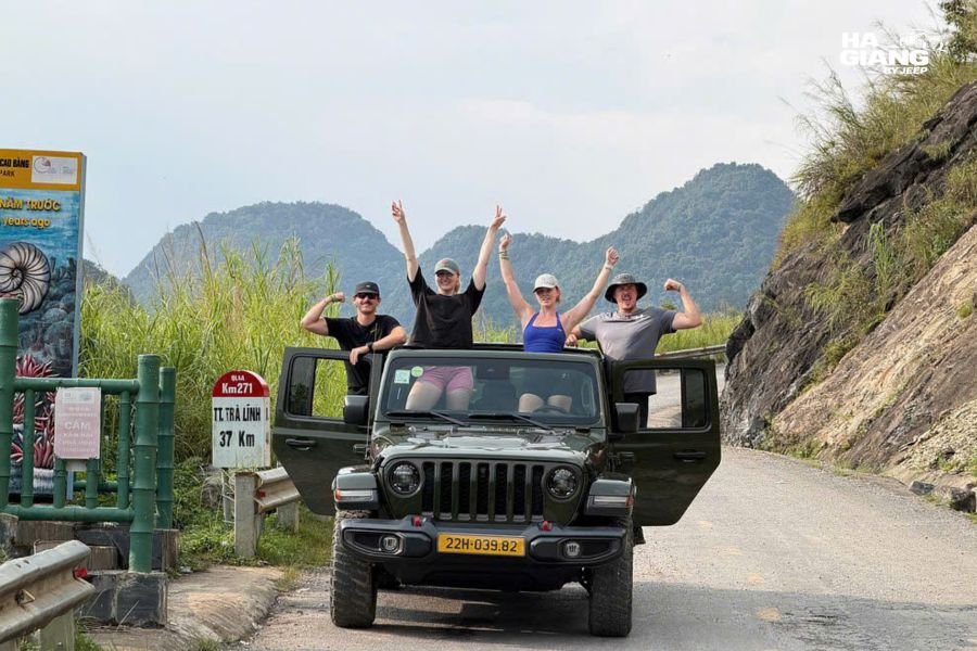 A private jeep on the road to Ban Gioc Waterfall through Trung Khanh