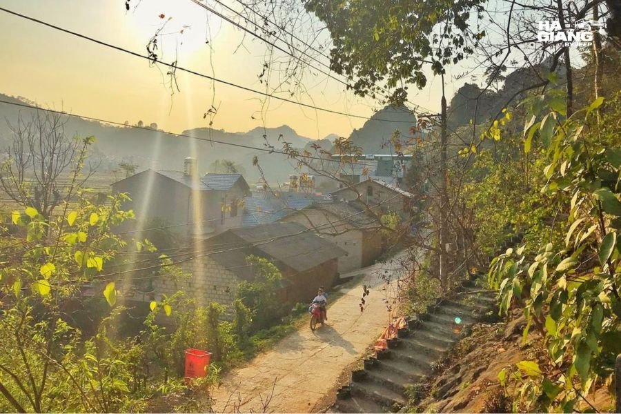 Ha Giang loop road in January: empty karst highway under a clear winter sky